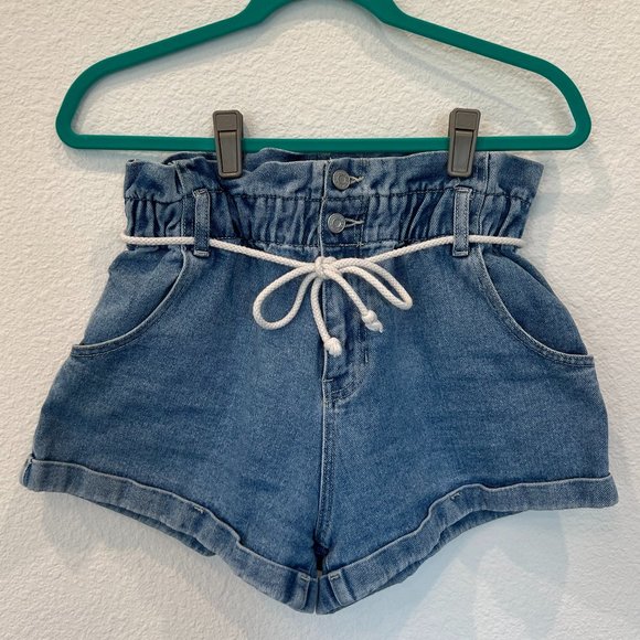 PacSun High-Waisted Jean Shorts, size Medium - Picture 3 of 7